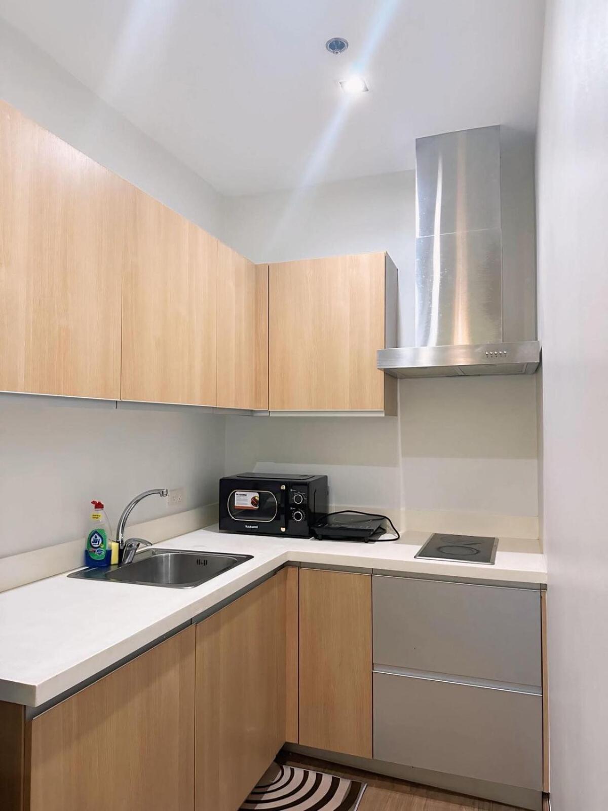 Minimalist 1 Bedroom Sunset View In Gramercy Manila